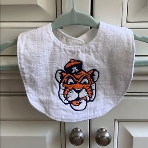 Aubie Linen Bib